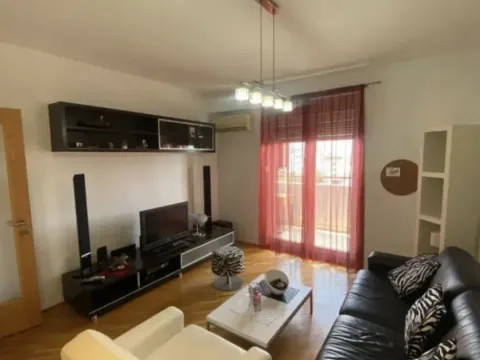 Rent, one bedroom apartment, 50m², Preko Morače, Podgorica - image 2
