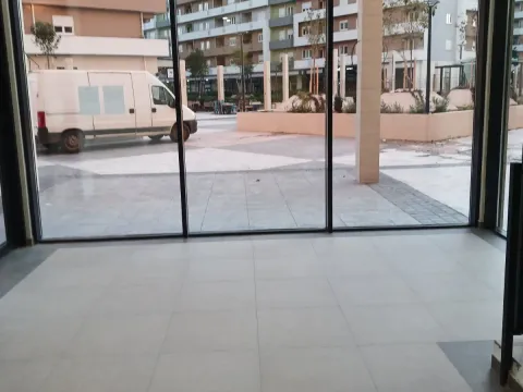 Izdavanje, jednosoban stan, 48m², Central Point, Podgorica - image 12