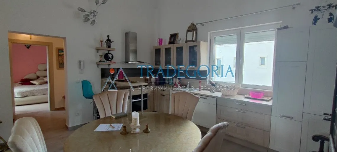 Prodaja, trosoban stan, 110m², Tivat, Crna Gora