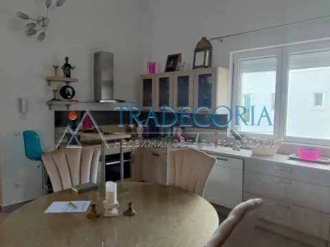 Prodaja, trosoban stan, 110m², Tivat, Crna Gora - image 8