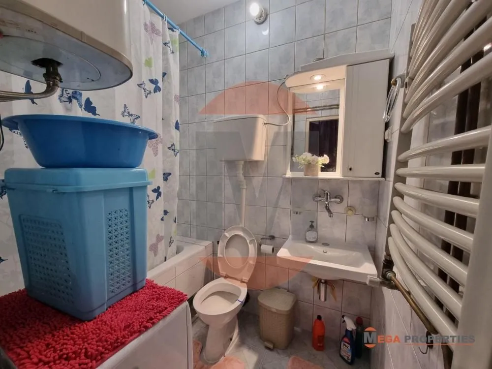 Rent, three bedroom apartment, 60m², Crveni Krst, Beograd