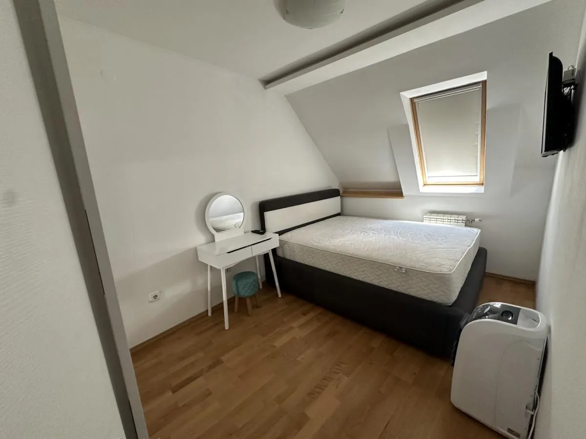 Prodaja, dvosoban stan, 44m², Centar, Novi Sad