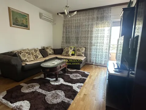 Rent, one bedroom apartment, 52m², City Kvart, Podgorica - image 2