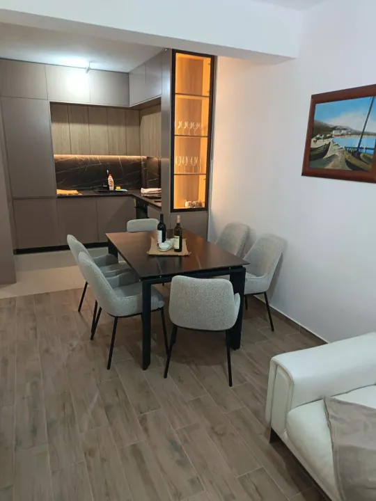 Rent, two bedroom apartment, 86m², Bečići, Budva