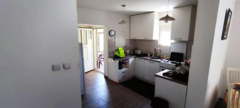 Prodaja, kuća, 280m², Gadžin Han, Srbija