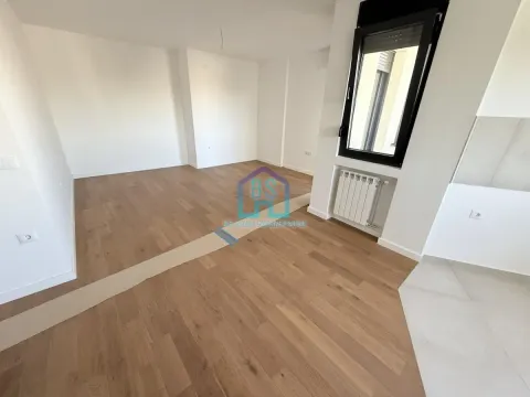 Prodaja, četvorosoban stan, 96m², Grbavica, Novi Sad Sve Podlokacije