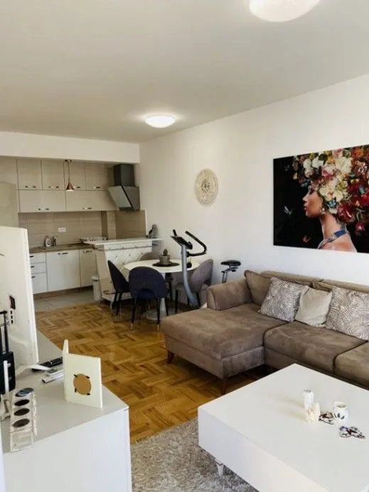 Prodaja, jednosoban stan, 49m², Ljubović, Podgorica