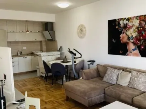 Prodaja, jednosoban stan, 49m², Ljubović, Podgorica