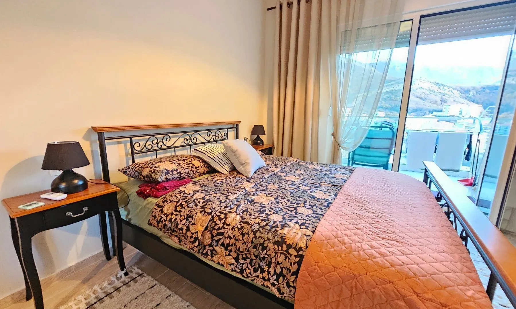 Rent, one bedroom apartment, 57m², Bečići, Budva