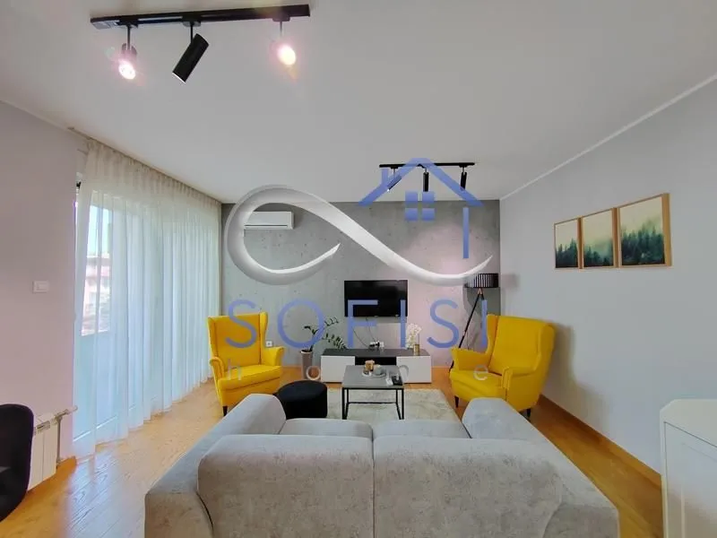 Prodaja, jednosoban stan, 48m², Centar, Novi Sad