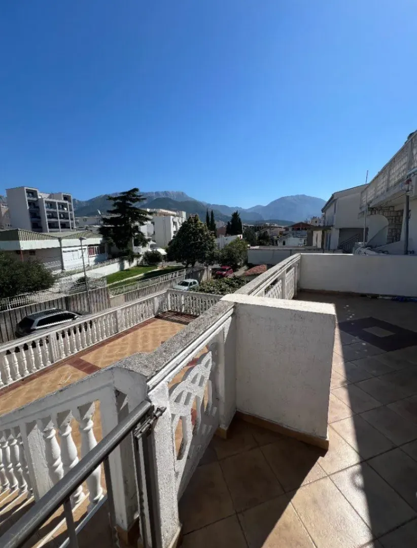 Rent, studio apartment, 35m², Šušanj, Bar