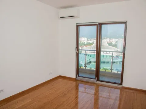 Prodaja, stan, 66m², Bar, Crna Gora - image 8