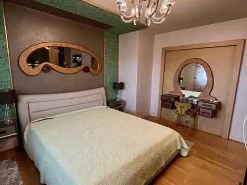 Izdavanje, četvorosoban stan, 174m², Novi Beograd Sve Podlokacije, Beograd - image 9