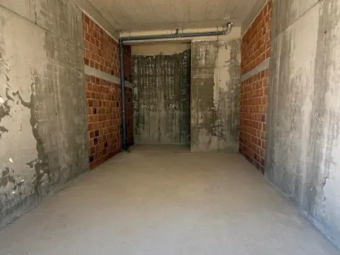 Izdavanje, poslovni prostor, 36m², New City, Podgorica - image 6