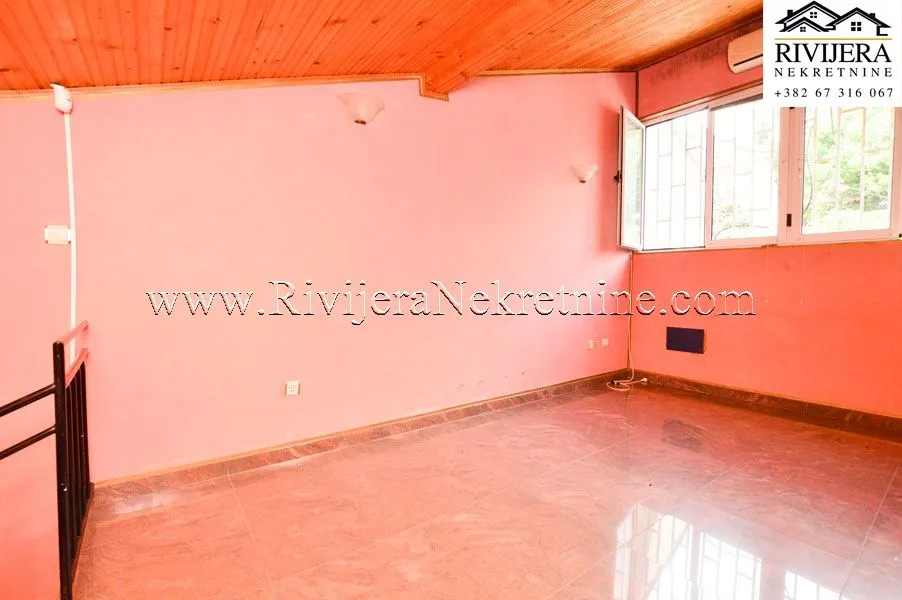 Sale, office space, 41m², Savina, Herceg Novi