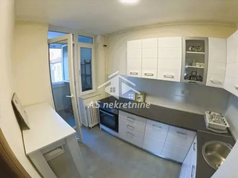 Rent, two bedroom apartment, 70m², Stari Grad, Beograd - image 6