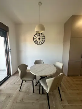Izdavanje, dvosoban stan, 70m², Kava, Tivat - image 11