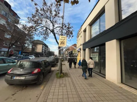 Izdavanje, poslovni prostor, 110m², Centar, Smederevo - image 1