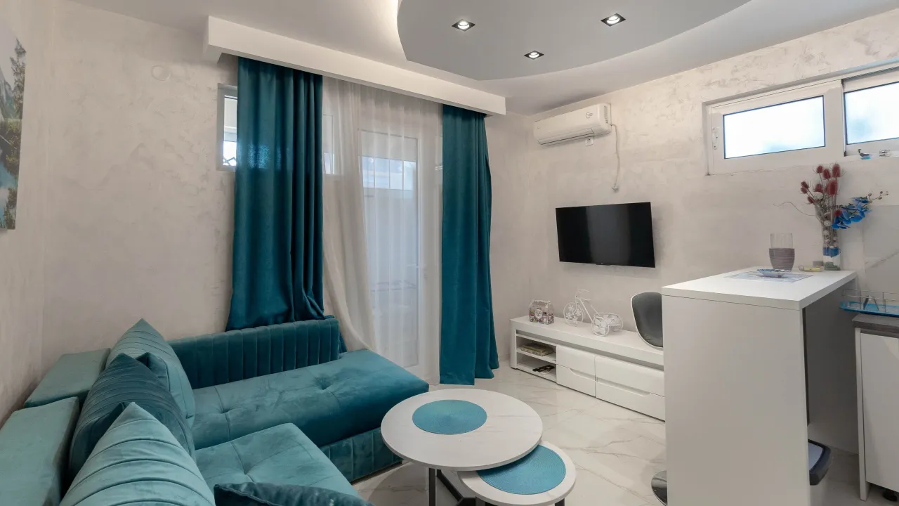 Izdavanje, jednosoban stan, 30m², Preko Morače, Podgorica