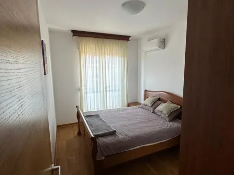 Izdavanje, dvosoban stan, 64m², City Kvart, Podgorica - image 9