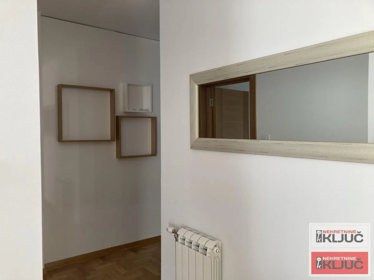 Prodaja, jednosoban stan, 42m², Bulevar Oslobodjenja, Novi Sad Sve Podlokacije
