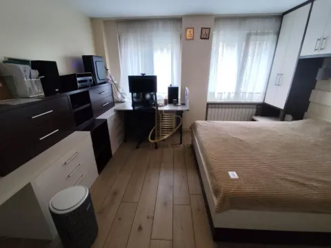 Rent, four bedroom apartment, 120m², Liman 3, Novi Sad Sve Podlokacije - image 8