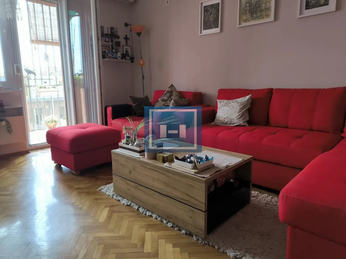 Prodaja, dvosoban stan, 54m², Centar, Ćuprija