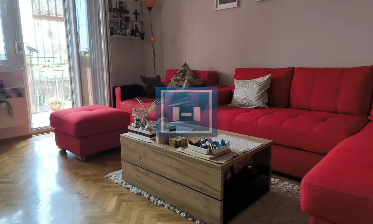 Prodaja, dvosoban stan, 54m², Centar, Ćuprija