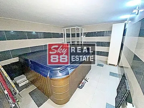 Izdavanje, kuća, 625m², Savski Venac, Beograd - image 9