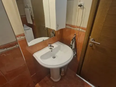 Izdavanje, stan, 41m², Tivat, Crna Gora - image 4