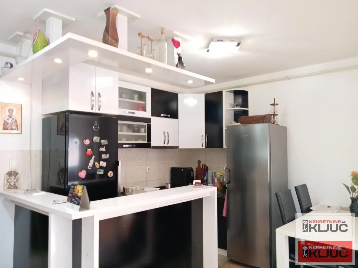 Prodaja, trosoban stan, 64m², Adice, Novi Sad Sve Podlokacije