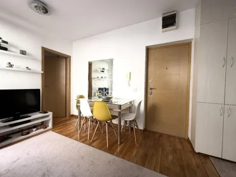 Rent, one bedroom apartment, 35m², Lekino Brdo, Voždovac Sve Podlokacije - image 4