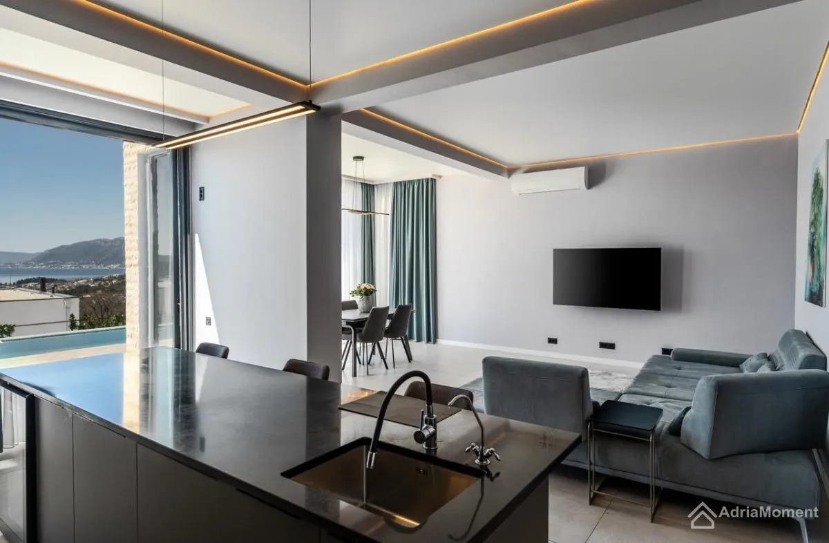 Sale, house, 180m², Kavač, Kotor