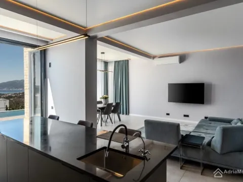 Sale, house, 180m², Kavač, Kotor