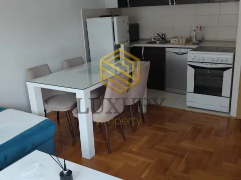 Rent, two bedroom apartment, 50m², Stari Aerodrom, Podgorica - image 8