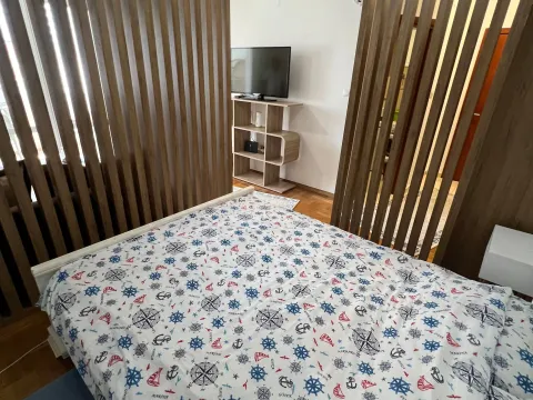 Rent, one bedroom apartment, 40m², Centar, Bar - image 11