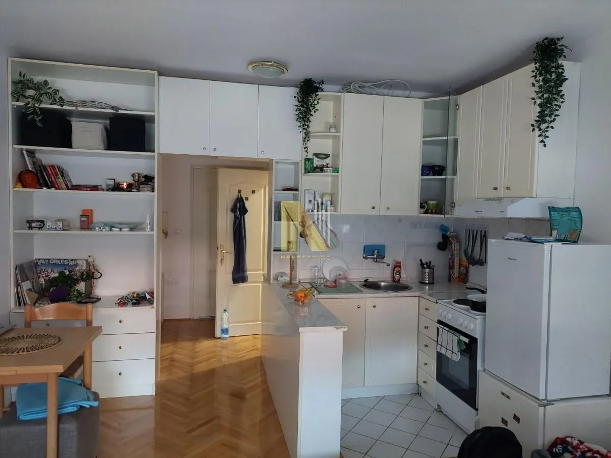 Rent, studio apartment, 24m², Centar, Novi Sad