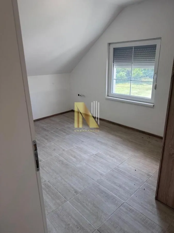Izdavanje, trosoban stan, 65m², Veternik, Novi Sad Sve Podlokacije