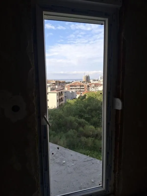 Prodaja, jednosoban stan, 38m², Lazi, Budva