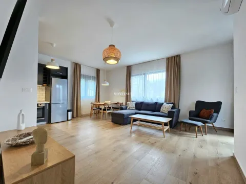 Rent, two bedroom apartment, 70m², Centar, Budva - image 4