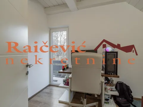 Izdavanje, kuća, 110m², Savski Venac, Beograd - image 12