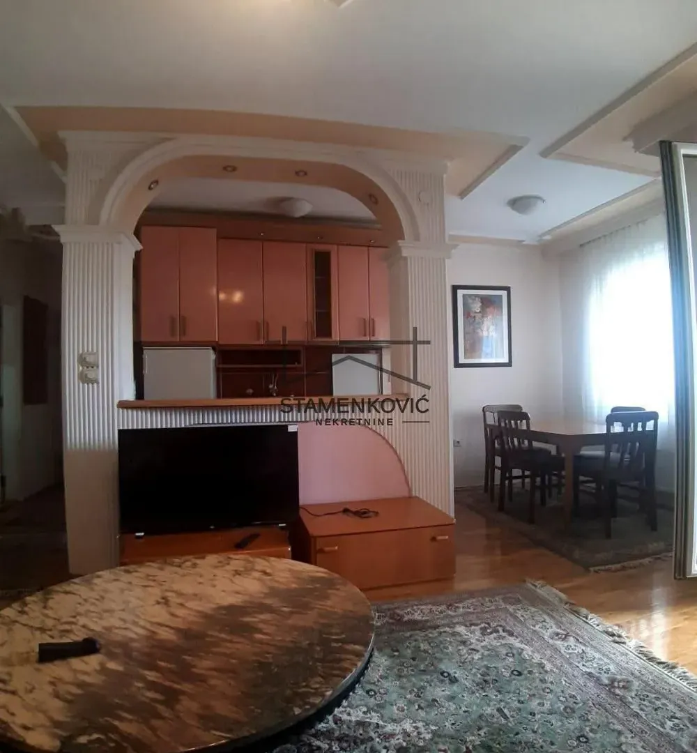 Izdavanje, jednosoban stan, 49m², Grbavica, Novi Sad Sve Podlokacije