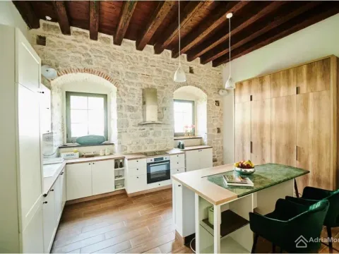 Sale, two bedroom apartment, 129m², Dobrota, Kotor - image 9