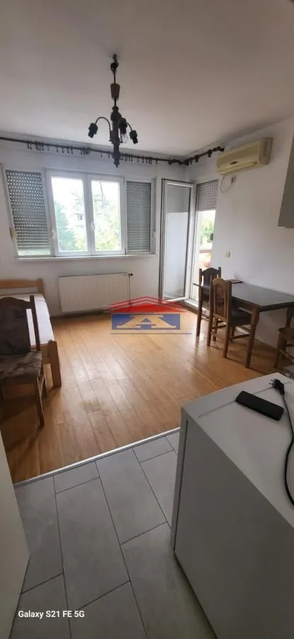 Izdavanje, garsonjera, 26m², Grbavica, Novi Sad Sve Podlokacije