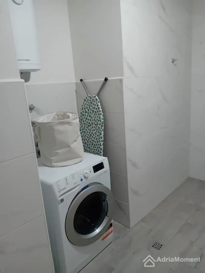 Prodaja, dvosoban stan, 74m², Đenovići, Herceg Novi
