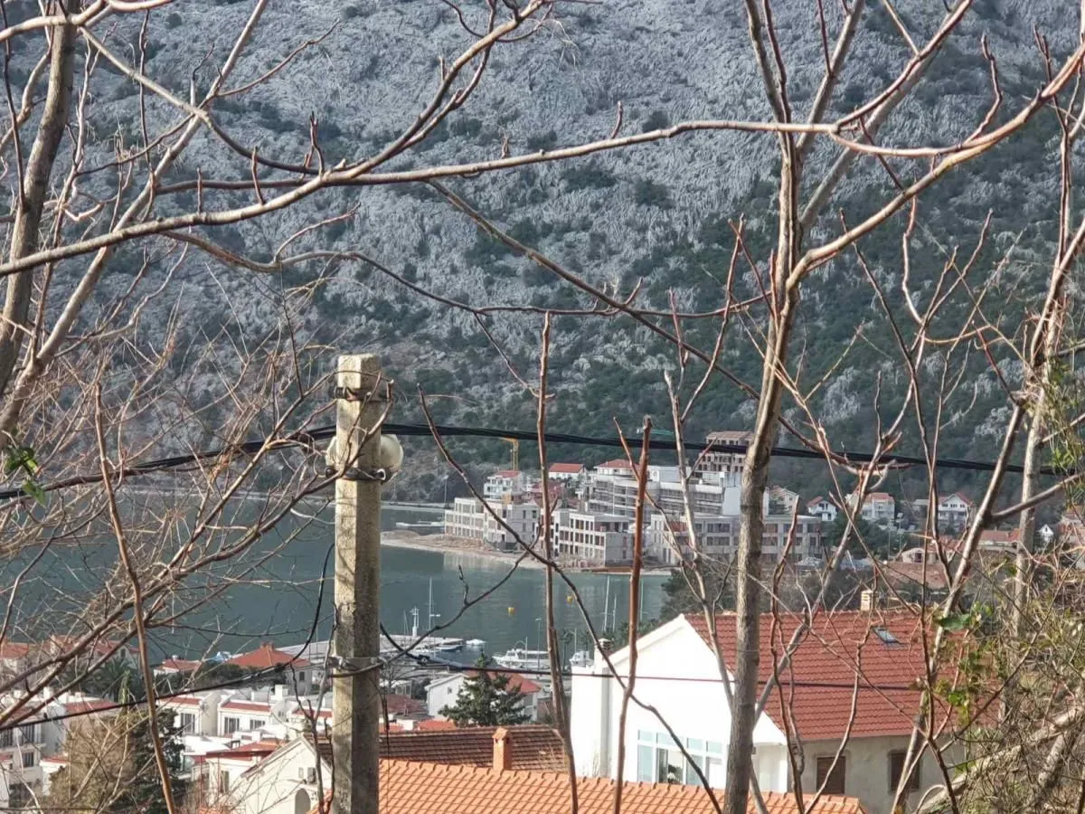Prodaja, plac, 400m², Risan, Kotor