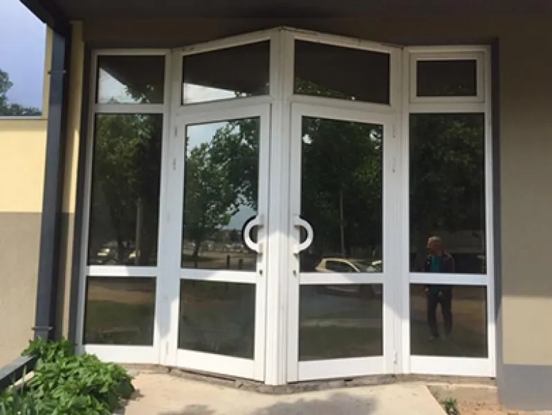 Rent, office space, 200m², Batajnica, Beograd