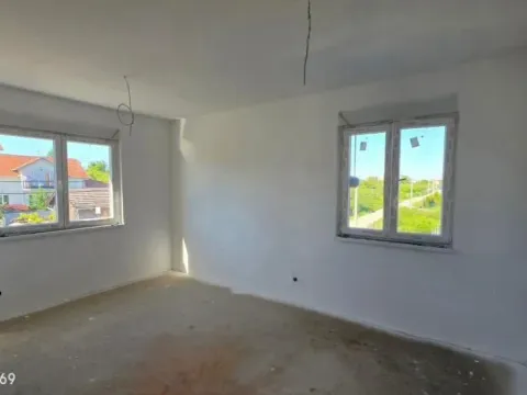 Prodaja, dvosoban stan, 43m², Miljakovac, Rakovica - image 12