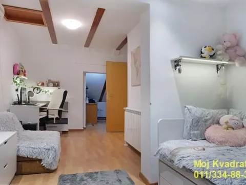 Sale, four bedroom apartment, 104m², Stari Grad, Beograd - image 9