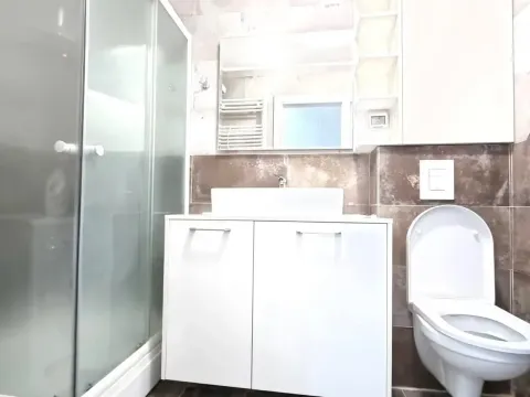 Izdavanje, stan, 37m², Tivat, Crna Gora - image 2